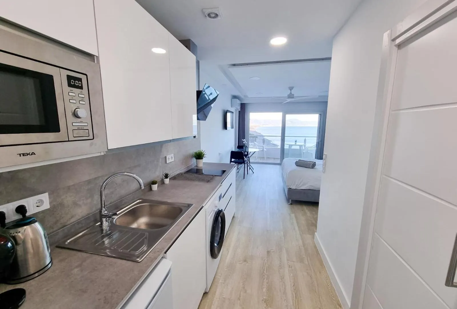 Spectacular Sea Views Torremolinos Apartment