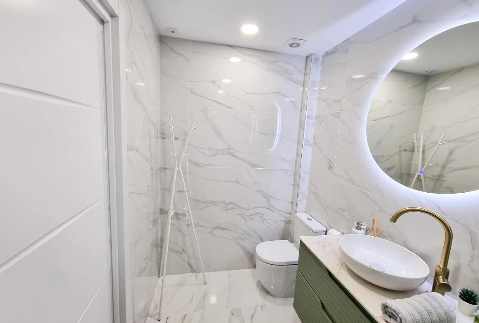 Spectacular Sea Views Torremolinos Apartment 0*,  Spain