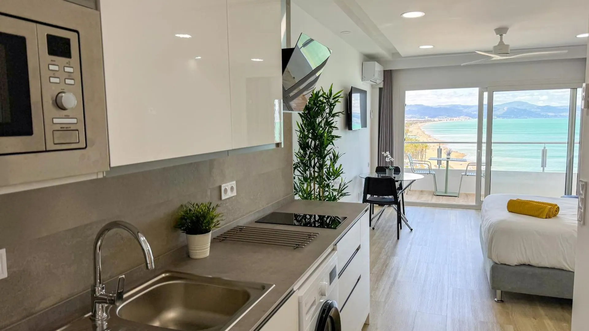 Spectacular Sea Views Torremolinos Apartment 0*,