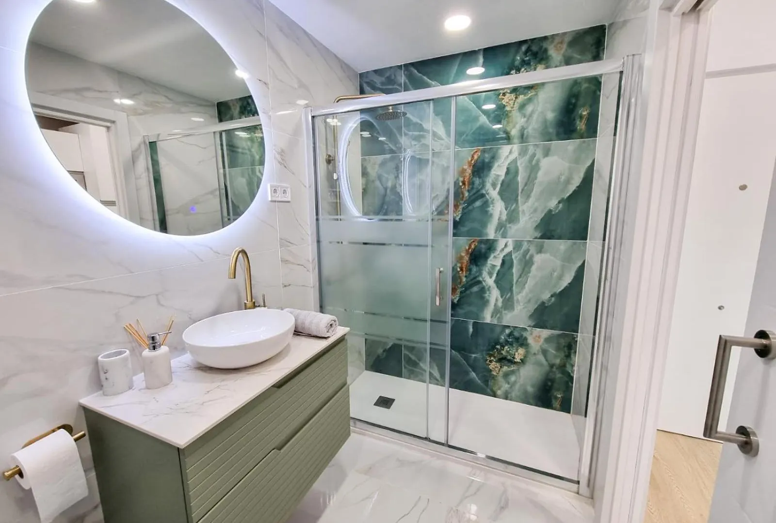 Spectacular Sea Views Torremolinos Apartment